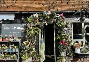 Beautiful floral arrangements and gifts at Lilac & Willow, a boutique florist in Battlers Green Farm, Radlett, Hertfordshire, offering fresh flowers for all occasions.