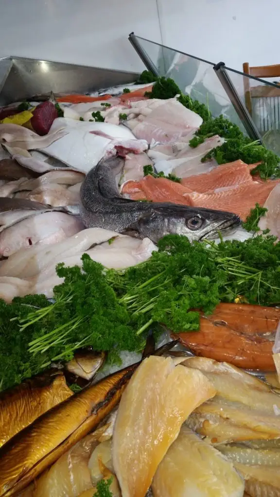 weston's traditional fishmonger at battlers green farm radlett4